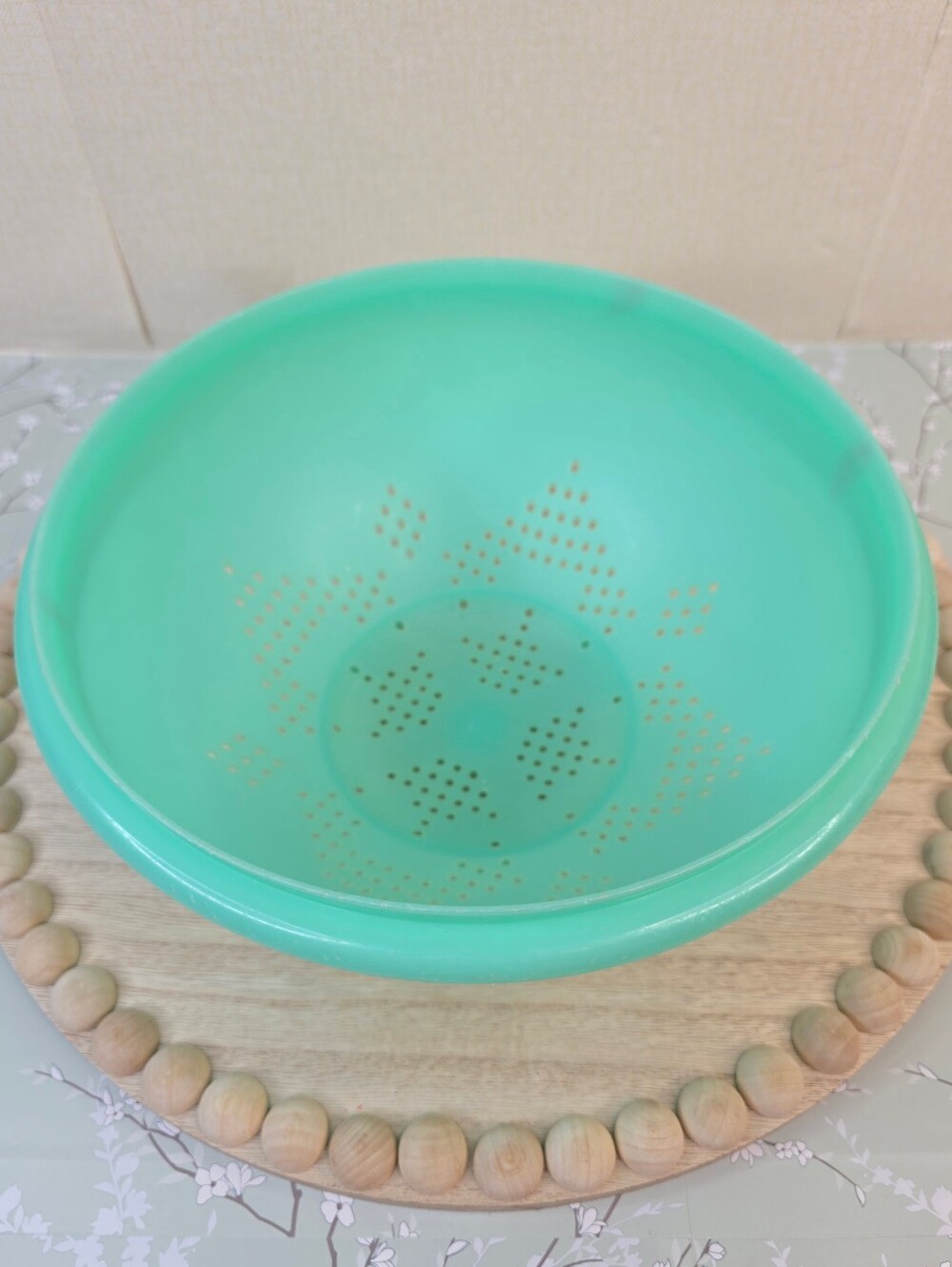 Vintage Tupperware Mint Green Colander